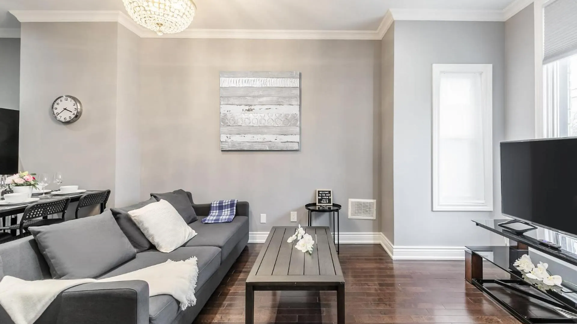 Pet-Friendly Apartment On Ossington Ave Toronto 0*,